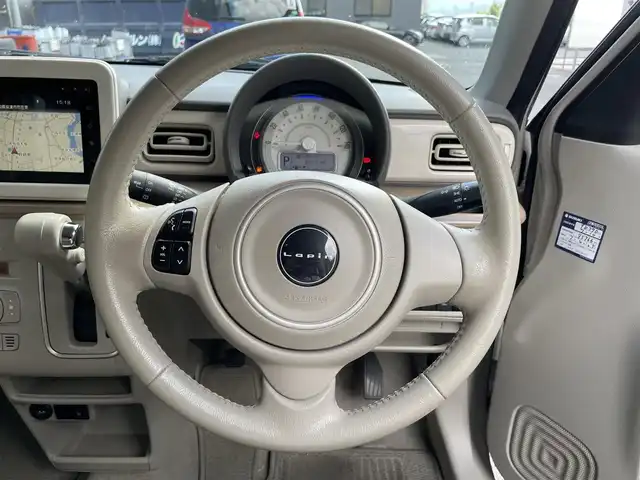 スズキ ラパン X 滋賀県 2015(平27)年 9.9万km フォーンベージュメタリック/ホワイト2トーンルーフ 禁煙車/純正ナビ/（AM/FM/USB/AUX/フルセグTV/Bluetooth）/全方位カメラ/運転席シートヒーター/アイドリングストップ/衝突回避支援システム/スマートキー/プッシュスタート/スマートキー/スペアキー/電動格納ミラー/ドアバイザー/純正フロアマット/横滑り防止装置