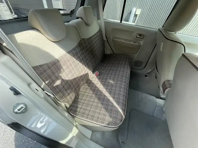 スズキ ラパン X 滋賀県 2015(平27)年 9.9万km フォーンベージュメタリック/ホワイト2トーンルーフ 禁煙車/純正ナビ/（AM/FM/USB/AUX/フルセグTV/Bluetooth）/全方位カメラ/運転席シートヒーター/アイドリングストップ/衝突回避支援システム/スマートキー/プッシュスタート/スマートキー/スペアキー/電動格納ミラー/ドアバイザー/純正フロアマット/横滑り防止装置