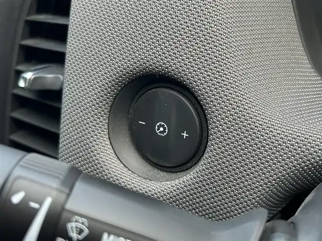 ホンダ フィット e:HEVクロスター 愛媛県 2020(令2)年 2.1万km プレミアムクリスタルレッドM ホンダセンシング/プッシュスタート/純正メモリナビ/バックカメラ/ETC/クルーズコントロール/横滑り防止装置/レーンキープアシスト/オートライト/オートマチックハイビーム/コーナーセンサー/アイドリングストップ/ステアリングスイッチ