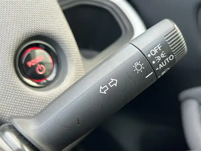 ホンダ フィット e:HEVクロスター 愛媛県 2020(令2)年 2.1万km プレミアムクリスタルレッドM ホンダセンシング/プッシュスタート/純正メモリナビ/バックカメラ/ETC/クルーズコントロール/横滑り防止装置/レーンキープアシスト/オートライト/オートマチックハイビーム/コーナーセンサー/アイドリングストップ/ステアリングスイッチ