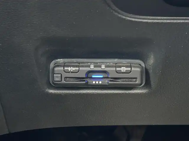 ホンダ フィット e:HEVクロスター 愛媛県 2020(令2)年 2.1万km プレミアムクリスタルレッドM ホンダセンシング/プッシュスタート/純正メモリナビ/バックカメラ/ETC/クルーズコントロール/横滑り防止装置/レーンキープアシスト/オートライト/オートマチックハイビーム/コーナーセンサー/アイドリングストップ/ステアリングスイッチ