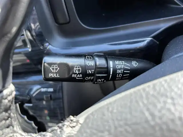 トヨタ ハイエース GL ロング 福岡県 2013(平25)年 7.3万km ホワイトパールクリスタルシャイン SDナビ/フルセグTV/バックカメラ/ETC/後席モニター/前方ドライブレコーダー/片側パワースライドドア/リモコンキー/オートライト