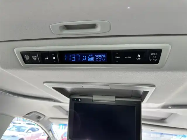 トヨタ ヴェルファイア Z Gエディション 福岡県 2018(平30)年 8.1万km ブラック ワンオーナー/トヨタセーフティセンス/サンルーフ/純正12.1型後席ディスプレイ/純正10型ナビ/（BT/フルセグ/DISC/SD/SDREC/AM/FM）/Bカメラ/両側パワースライドドア/レーダークルーズコントロール/LEDヘッドライト/オートライト/オートマチックハイビーム/革シート/DN席パワーシート/シートメモリー/DN席エアシート/DN席シートヒーター/ステアリングヒーター/純正18インチAW/USB入力端子/HDMI入力端子/横滑り防止装置/コーナーセンサー/レーンキープアシスト/盗難防止装置/衝突軽減システム/スマートキー/ETC2.0/保証書/取扱説明書