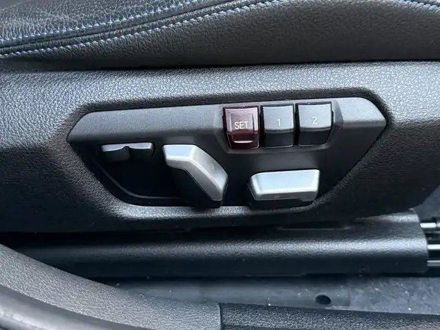 ＢＭＷ １１８ｄ Mスポーツ エディションシャドー 和歌山県 2019(平31)年 3.2万km アルピンホワイトⅢ 黒革/ACC/インテリジェントセーフティ/純正ナビ/バックカメラ/Bluetoothオーディオ/コンフォートアクセス/パワーシート/シートヒーター/前後ドラレコ/純18incAW/ドライビングモード/LEDライト/ETC