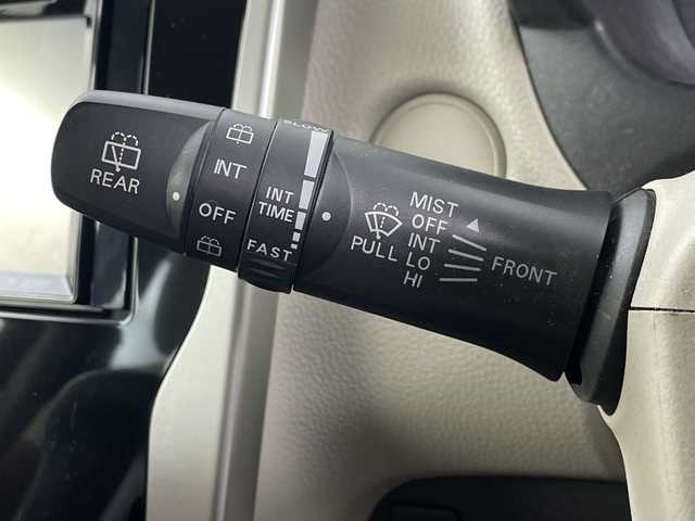 三菱 ｅＫワゴン M e－アシスト 埼玉県 2016(平28)年 4.8万km レッドメタリック 社外メモリナビ/　（フルセグＴＶ／ＢＴ／ＵＳＢ／ＤＶＤ／ＣＤ）　/運転席シートヒーター　/衝突被害軽減ブレーキ　/横滑り防止措置　/アイドリングストップ　/タッチパネルオートエアコン　/ドアバイザー　/フロアマット