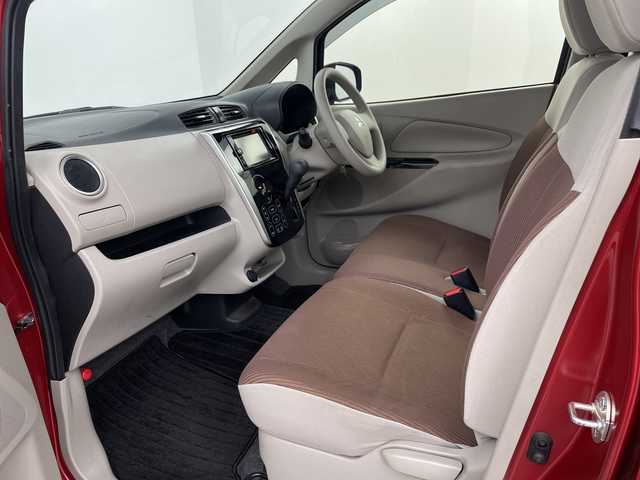 三菱 ｅＫワゴン M e－アシスト 埼玉県 2016(平28)年 4.8万km レッドメタリック 社外メモリナビ/　（フルセグＴＶ／ＢＴ／ＵＳＢ／ＤＶＤ／ＣＤ）　/運転席シートヒーター　/衝突被害軽減ブレーキ　/横滑り防止措置　/アイドリングストップ　/タッチパネルオートエアコン　/ドアバイザー　/フロアマット