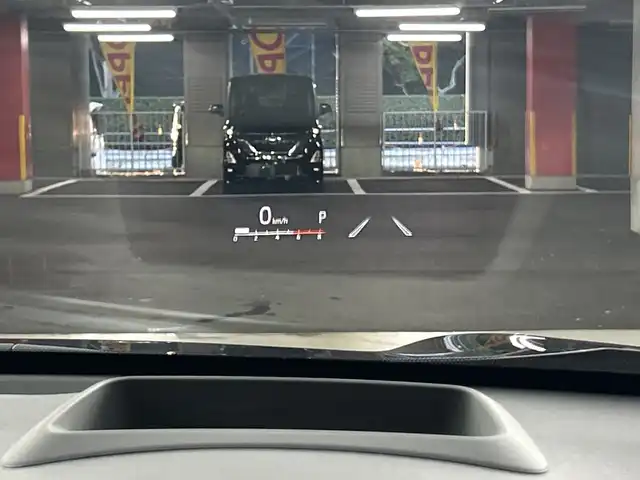 トヨタ ヤリスクロス ハイブリッド Z アドベンチャー 愛知県 2023(令5)年 1.2万km ブラックマイカ 禁煙車/純正8インチナビ/（AM/FM/Bluetooth/USB)/全方位カメラ/トヨタセーフティセンス/・プリクラッシュセーフティ/・レーダークルーズコントロール/・オートマチックハイビーム/・レーンディパーチャーアラート/・レーントレーシングアシスト/・クリアランスソナー/・ロードサインアシスト/・ブラインドスポットモニター/ヘッドアップディスプレイ/ETC2.0/ドライブレコーダー/パワーシート/シートヒーター/ステアリングヒーター/ハーフレザーシート/純正18インチアルミホイール/スマートキー/スペアキー有/プッシュスタート/純正フロアマット/電動格納ミラー/横滑り防止装置