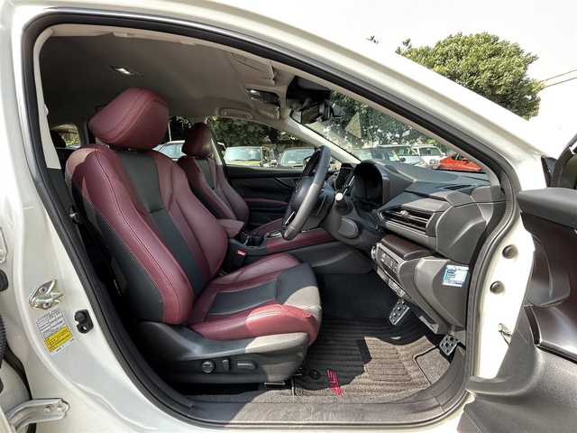 スバル レヴォーグ 1．8STIスポーツ EX 東京都 2021(令3)年 2.2万km クリスタルホワイトP ワンオーナー/純正ナビ/・Bluetoothオーディオ/USBオーディオ/・フルセグTV/Apple CarPlay/AndroidAuto/純正フロントバンパースカート/リヤアンダーディフューザー/STIフロントグリル/STI18インチアルミホイール/車外カメラ/・バック/サイド/フロント/本革シート/パワーシート/シートヒーター（前席）/パワーバックドア/取扱説明書/保証書/スペアキー1本