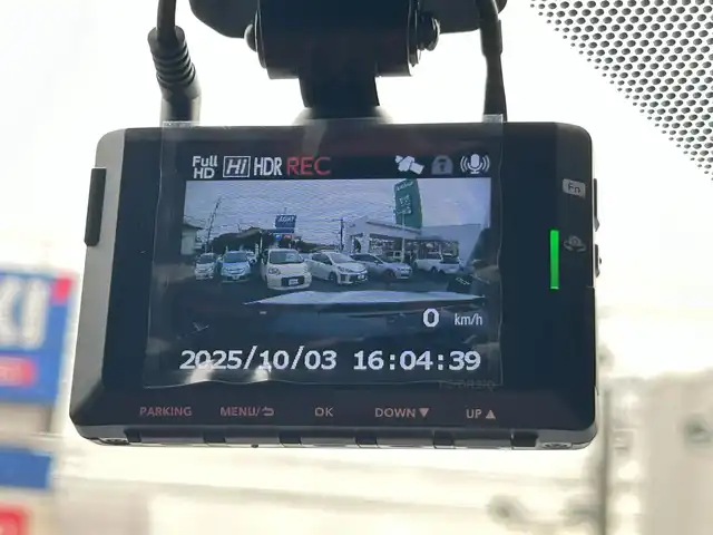 レクサス ＲＸ 300 Fスポーツ 東京都 2020(令2)年 3.3万km ホワイトノーヴァガラスフレーク ワンオーナー/ムーンルーフ/純正ナビ/・Bluetooth/TV/CD/DVD/USB/Lexus Safety System＋/・レーントレーシングアシスト/・オートマチックハイビーム/・ブレードスキャンアダプティブハイビームシステム/・レーダークルーズコントロール/・ロードサインアシスト/・先行車発進告知機能/ドライブレコーダー（TZ-DR210）/ブラインドスポットモニター/コーナーセンサー/電動格納セカンドシート/ワイヤレス充電/マークレビンソンプレミアムサラウンドサウンドシステム/パワーシート/シートヒーター/エアシート/ステアリングヒーター/電動リアゲート/電動格納ミラー/20インチ純正アルミホイール/スペアキー1本/取扱説明書/保証書