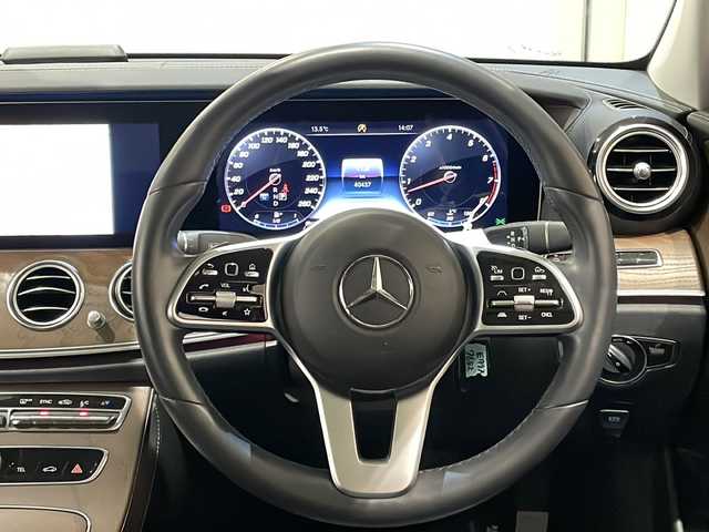 メルセデス・ベンツ Ｅ４５０ 4マチック エクスクルーシブ 新潟県 2019(令1)年 4.1万km オブシディアンブラック エクスクルーシブパッケージ/・パノラミックスライディングルーフ/・Burmesterサラウンドサウンドシステム/・シートベンチレーター/レーダーセーフティパッケージ/・アクティブディスタンスアシスト・ディストロニック/・アクティブレーンチェンジングアシスト/・アクティブエマージェンシーストップアシスト/・アクティブブレーキアシスト/・アクティブブラインドスポットアシスト/・360°カメラシステム/・パークトロニック/・アクティブパーキングアシスト/ヘッドアップディスプレイ/12.3インチコックピットディスプレイ/・ナビゲーションシステム/・TV/BT/USB/メモリ付パワーシート/シートヒーター/ETC/ドライブレコーダー/電動リアゲート