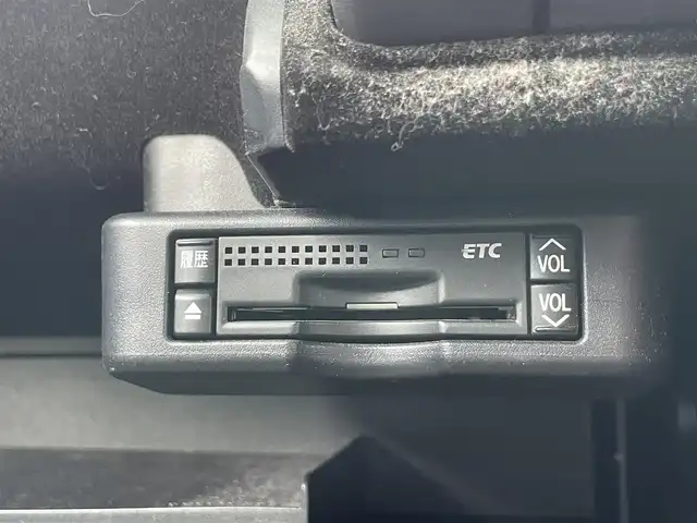 レクサス ＲＸ 270 バージョンS 大阪府 2011(平23)年 14.4万km ホワイトパールクリスタルシャイン 純正ナビ/・Bluetooth/CD/DVD/MD/ワンセグTV/AUX/　ラジオ/主要装備/・クルーズコントロール/・衝突軽減システム/・横滑り防止装置/・サイドバックカメラ/・コーナーセンサー/・HUD/・合皮シート/・パワーシート/メモリー機能付き/・シートヒーター/・キセノンヘッドライト/・純正フロアマット/・純正アルミホイール/・ダブルサイドエアバック+カーテンエアバック