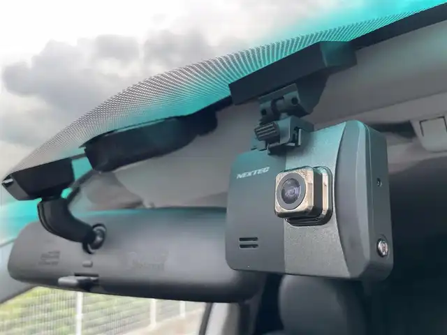 レクサス ＲＸ 270 バージョンS 大阪府 2011(平23)年 14.4万km ホワイトパールクリスタルシャイン 純正ナビ/・Bluetooth/CD/DVD/MD/ワンセグTV/AUX/　ラジオ/主要装備/・クルーズコントロール/・衝突軽減システム/・横滑り防止装置/・サイドバックカメラ/・コーナーセンサー/・HUD/・合皮シート/・パワーシート/メモリー機能付き/・シートヒーター/・キセノンヘッドライト/・純正フロアマット/・純正アルミホイール/・ダブルサイドエアバック+カーテンエアバック