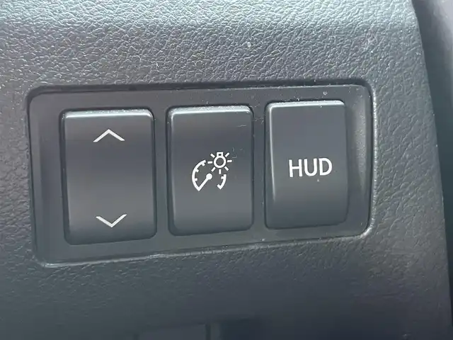 レクサス ＲＸ 270 バージョンS 大阪府 2011(平23)年 14.4万km ホワイトパールクリスタルシャイン 純正ナビ/・Bluetooth/CD/DVD/MD/ワンセグTV/AUX/　ラジオ/主要装備/・クルーズコントロール/・衝突軽減システム/・横滑り防止装置/・サイドバックカメラ/・コーナーセンサー/・HUD/・合皮シート/・パワーシート/メモリー機能付き/・シートヒーター/・キセノンヘッドライト/・純正フロアマット/・純正アルミホイール/・ダブルサイドエアバック+カーテンエアバック