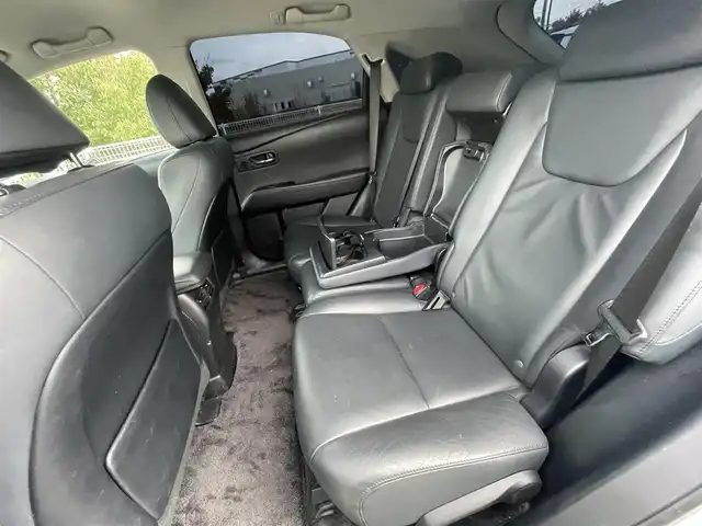 レクサス ＲＸ 270 バージョンS 大阪府 2011(平23)年 14.4万km ホワイトパールクリスタルシャイン 純正ナビ/・Bluetooth/CD/DVD/MD/ワンセグTV/AUX/　ラジオ/主要装備/・クルーズコントロール/・衝突軽減システム/・横滑り防止装置/・サイドバックカメラ/・コーナーセンサー/・HUD/・合皮シート/・パワーシート/メモリー機能付き/・シートヒーター/・キセノンヘッドライト/・純正フロアマット/・純正アルミホイール/・ダブルサイドエアバック+カーテンエアバック