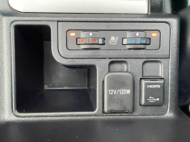 トヨタ ランドクルーザー プラド TX Lパッケージ 香川県 2021(令3)年 4.3万km ホワイトパールクリスタルシャイン Toyota Safety Sense/・プリクラッシュセーフティシステム/・レーンディパーチャーアラート/・オートマチックハイビーム/・レーダークルーズコントロール/・ロードサインアシスト/ディーラーオプション9インチナビ/→フルセグ/CD/DVD/Bluetooth/バックカメラ/サンルーフ/ブラックレザーシート/前席シートヒーター/ベンチレーション/MTモード付AT/LEDオートライト/LEDフォグランプ/革巻きステアリング/ステアリングリモコン/横滑り防止装置/盗難防止装置/純正ドライブレコーダー/ビルトインETC2.0/プッシュスタート/スマートキー