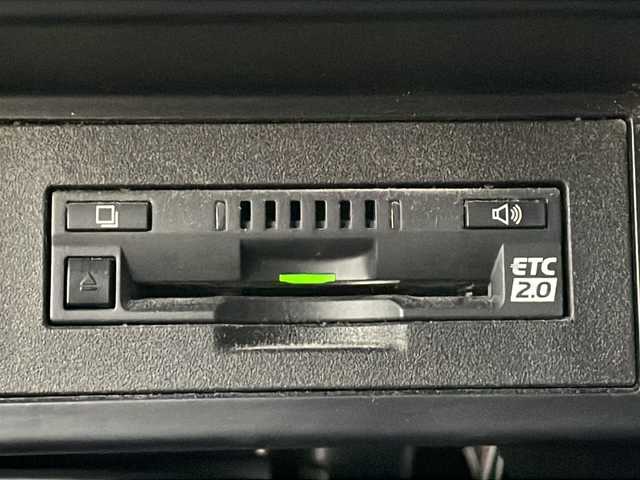 トヨタ ランドクルーザー プラド TX Lパッケージ 香川県 2021(令3)年 4.3万km ホワイトパールクリスタルシャイン Toyota Safety Sense/・プリクラッシュセーフティシステム/・レーンディパーチャーアラート/・オートマチックハイビーム/・レーダークルーズコントロール/・ロードサインアシスト/ディーラーオプション9インチナビ/→フルセグ/CD/DVD/Bluetooth/バックカメラ/サンルーフ/ブラックレザーシート/前席シートヒーター/ベンチレーション/MTモード付AT/LEDオートライト/LEDフォグランプ/革巻きステアリング/ステアリングリモコン/横滑り防止装置/盗難防止装置/純正ドライブレコーダー/ビルトインETC2.0/プッシュスタート/スマートキー