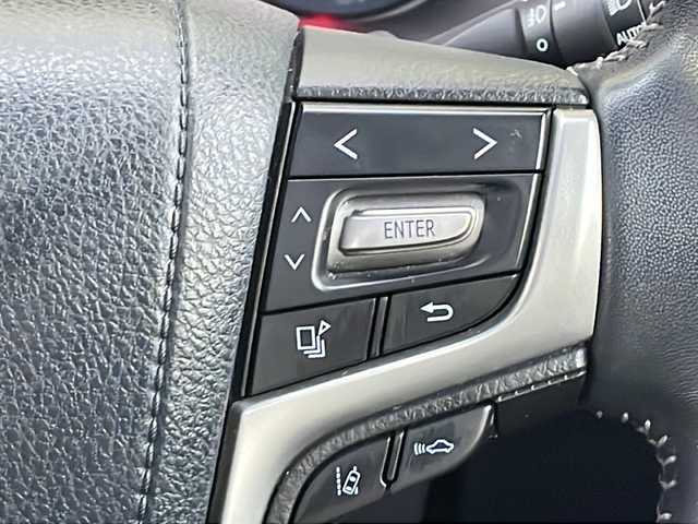 トヨタ ランドクルーザー プラド TX Lパッケージ 香川県 2021(令3)年 4.3万km ホワイトパールクリスタルシャイン Toyota Safety Sense/・プリクラッシュセーフティシステム/・レーンディパーチャーアラート/・オートマチックハイビーム/・レーダークルーズコントロール/・ロードサインアシスト/ディーラーオプション9インチナビ/→フルセグ/CD/DVD/Bluetooth/バックカメラ/サンルーフ/ブラックレザーシート/前席シートヒーター/ベンチレーション/MTモード付AT/LEDオートライト/LEDフォグランプ/革巻きステアリング/ステアリングリモコン/横滑り防止装置/盗難防止装置/純正ドライブレコーダー/ビルトインETC2.0/プッシュスタート/スマートキー