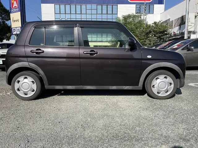 スズキ ラパン S 熊本県 2016(平28)年 6.4万km アーバンブラウンパールメタリック レーダーブレーキサポート/プッシュスタート/純正ナビ/（CD・フルセグTV・BTオーディオ）/全方位カメラ/ステアリングスイッチ/右前席シートヒーター/HIDヘッドライト/オートライト/純正フロアマット/純正ドアバイザー/新車保証書/取扱説明書/スマートスペアキー×1本