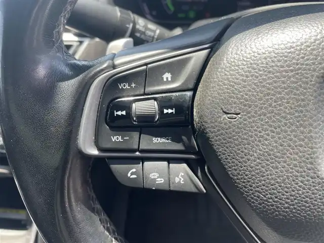 ホンダ アコード EX 神奈川県 2020(令2)年 11.5万km プラチナムホワイトパール サンルーフ/ヘッドアップディスプレイ/純正メモリナビ/（FM・AM・BT・フルセグTV・メモリ・CD）/コーナーセンサー/衝突軽減システム/クルーズコントロール（追従機能有り）/パドルシフト/ブレーキホールド/Econシステム/レザーシート/ヒートシーター/パワーシート（D席メモリーシート）/LEDヘッドライト/オートヘッドライト/フォグランプ/ビルトインETC/純正AW１８インチ/取扱説明書/保証書