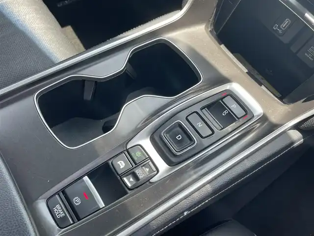 ホンダ アコード EX 神奈川県 2020(令2)年 11.5万km プラチナムホワイトパール サンルーフ/ヘッドアップディスプレイ/純正メモリナビ/（FM・AM・BT・フルセグTV・メモリ・CD）/コーナーセンサー/衝突軽減システム/クルーズコントロール（追従機能有り）/パドルシフト/ブレーキホールド/Econシステム/レザーシート/ヒートシーター/パワーシート（D席メモリーシート）/LEDヘッドライト/オートヘッドライト/フォグランプ/ビルトインETC/純正AW１８インチ/取扱説明書/保証書