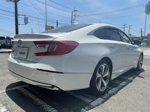 ホンダ アコード EX 神奈川県 2020(令2)年 11.5万km プラチナムホワイトパール サンルーフ/ヘッドアップディスプレイ/純正メモリナビ/（FM・AM・BT・フルセグTV・メモリ・CD）/コーナーセンサー/衝突軽減システム/クルーズコントロール（追従機能有り）/パドルシフト/ブレーキホールド/Econシステム/レザーシート/ヒートシーター/パワーシート（D席メモリーシート）/LEDヘッドライト/オートヘッドライト/フォグランプ/ビルトインETC/純正AW１８インチ/取扱説明書/保証書