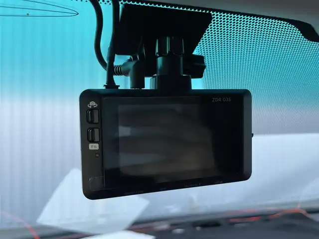 トヨタ ヴェルファイア 2．4Z 愛媛県 2009(平21)年 15.8万km ブラック フリップダウンモニター/サンルーフ/ビルトインETC/ドライブレコーダー前後/バックカメラ/両側パワースライドドア/フルセグTV/社外ナビ（ALPINE）/ウォークスルー/コーナーセンサー前後/横滑り防止装置/Bluetooth/スマートキー/純正17AW