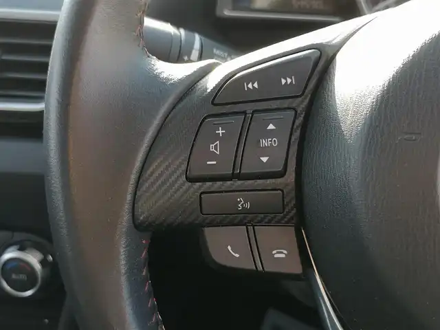 マツダ アクセラ 15S 茨城県 2014(平26)年 5.5万km ジェットブラックマイカ 純正ナビ/【AM・FM・aha・Stitcher・BT・USB・CD・DVD・TV・AUX】/Bカメラ/ETC/アイドリングストップ/オートライト/Fフォグ/LEDライト/MTモード付AT/ステリモ/純正フロアマット/純正アルミホイール/電格ミラー/ウインカーミラー/ドアバイザー/横滑り防止装置