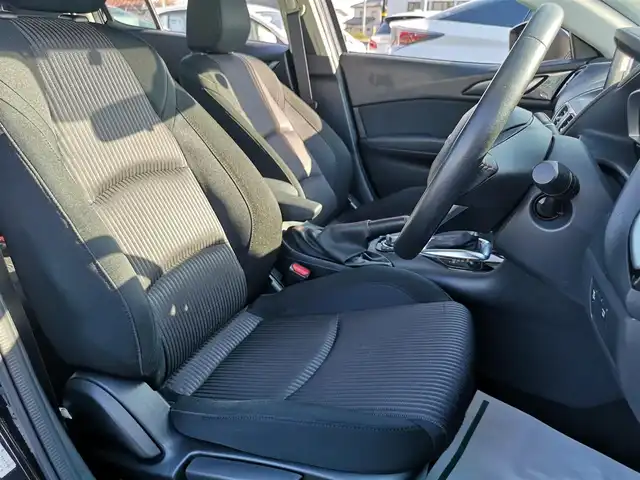 マツダ アクセラ 15S 茨城県 2014(平26)年 5.5万km ジェットブラックマイカ 純正ナビ/【AM・FM・aha・Stitcher・BT・USB・CD・DVD・TV・AUX】/Bカメラ/ETC/アイドリングストップ/オートライト/Fフォグ/LEDライト/MTモード付AT/ステリモ/純正フロアマット/純正アルミホイール/電格ミラー/ウインカーミラー/ドアバイザー/横滑り防止装置