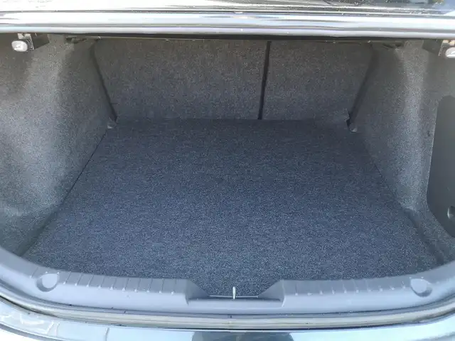 マツダ アクセラ 15S 茨城県 2014(平26)年 5.5万km ジェットブラックマイカ 純正ナビ/【AM・FM・aha・Stitcher・BT・USB・CD・DVD・TV・AUX】/Bカメラ/ETC/アイドリングストップ/オートライト/Fフォグ/LEDライト/MTモード付AT/ステリモ/純正フロアマット/純正アルミホイール/電格ミラー/ウインカーミラー/ドアバイザー/横滑り防止装置