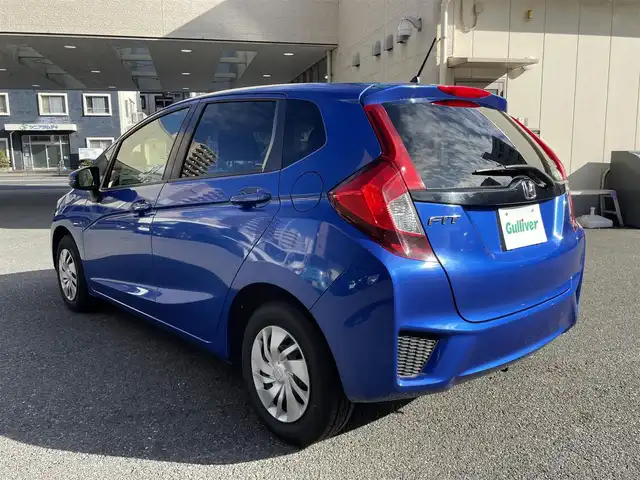 ホンダ フィット 13G Lパッケージ 神奈川県 2015(平27)年 2.4万km ブリリアントスポーティブルーメタリック2トーン 純正ディスプレイオーディオ　WX-151CP/Ｂｌｕｅｔｏｏｔｈ　/ワンセグＴＶ　/ＥＴＣ　/スマートキー　/純正フロアマット　/アイドリングストップ　/シティブレーキアクティブシステム　/HDMI　/カーテンエアバッグ