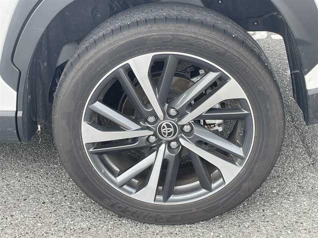 トヨタ カローラ クロス Z 福岡県 2024(令6)年 1.1万km プラチナホワイトパールマイカ ワンオーナー/純正ディスプレイオーディオ/　BT、USB、Mirracast/フルセグTV/レーダークルーズコントロール/前席シートヒーター/パワーバックドア/D席パワーシート/ビルトインETC/コーナーセンサー/純正LEDライト/オートライト/オートハイビーム/フォグランプ/ルーフレール/プッシュスタート/スペアキー×1/説明書/保証書