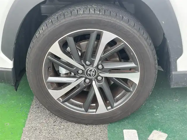 トヨタ カローラ クロス Z 福岡県 2024(令6)年 1.1万km プラチナホワイトパールマイカ ワンオーナー/純正ディスプレイオーディオ/　BT、USB、Mirracast/フルセグTV/レーダークルーズコントロール/前席シートヒーター/パワーバックドア/D席パワーシート/ビルトインETC/コーナーセンサー/純正LEDライト/オートライト/オートハイビーム/フォグランプ/ルーフレール/プッシュスタート/スペアキー×1/説明書/保証書