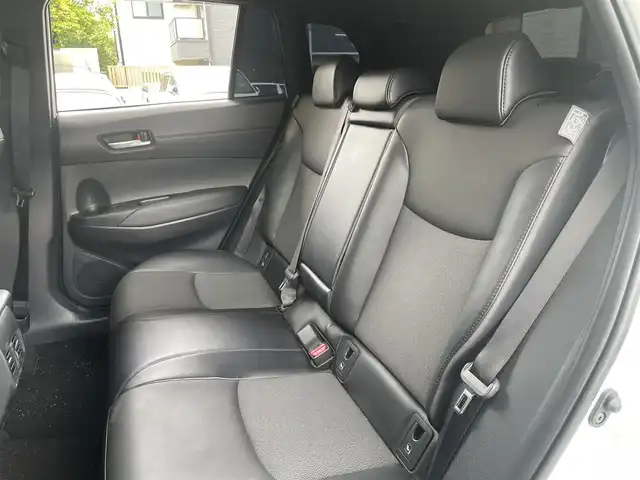 トヨタ カローラ クロス Z 福岡県 2024(令6)年 1.1万km プラチナホワイトパールマイカ ワンオーナー/純正ディスプレイオーディオ/　BT、USB、Mirracast/フルセグTV/レーダークルーズコントロール/前席シートヒーター/パワーバックドア/D席パワーシート/ビルトインETC/コーナーセンサー/純正LEDライト/オートライト/オートハイビーム/フォグランプ/ルーフレール/プッシュスタート/スペアキー×1/説明書/保証書