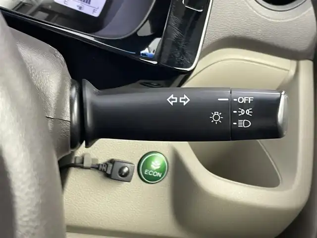 ホンダ Ｎ ＷＧＮ G Lパッケージ 埼玉県 2016(平28)年 6万km プレミアムホワイトパールⅡ 純正ナビ　バックモニター　衝突軽減ブレーキ　ビルトインＥＴＣ　前後ドライブレコーダー　Ｂｌｕｅｔｏｏｔｈ　ＣＤ再生　ＵＳＢ　スマートキー　純正フロアマット　プッシュスタート　地デジＴＶ