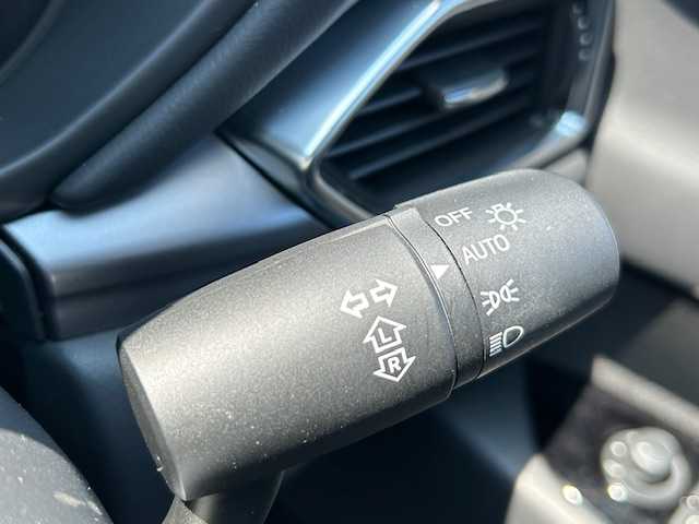 マツダ ＣＸ－５ XD プロアクティブ 静岡県 2017(平29)年 3.4万km エターナルブルーマイカ ディーゼルターボ車/純正ナビ/（AM/FM/CD/DVD/BT)/フルセグTV/スマートインETC/レーダークルーズコントロール/ブラインドスポットモニター/バックカメラ/プッシュスタート/スマートキー/パーキングセンサー/スペアキー×1/衝突被害軽減ブレーキ/レーンキープアシスト/横滑り防止装置/LEDヘッドライト/オートマチックハイビーム/純正19インチAW/純正フロアマット/アイドリングストップ/取り扱い説明書