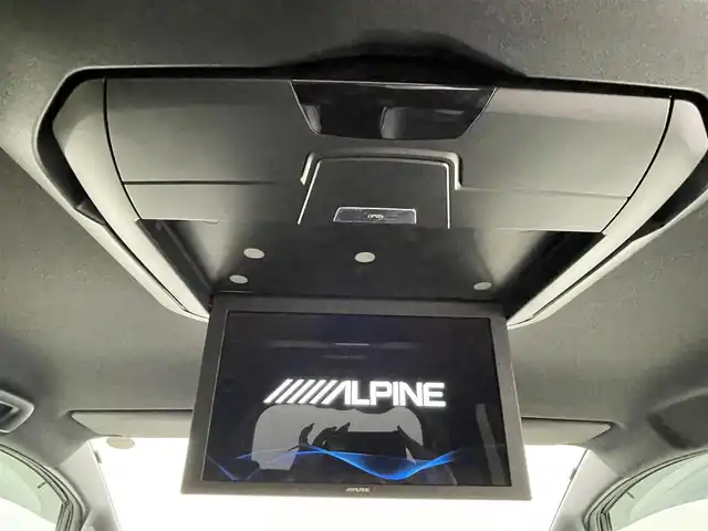 トヨタ ヴォクシー ZS 煌Ⅲ 熊本県 2021(令3)年 5.7万km ブラック アルパイン11インチナビEX11NX（ＡｐｐｌＣａｒＰｌａｙ・ＡｎｄｒｏｉｄＡｕｔｏ・ＢＴ・フルセグ・ＵＳＢ・HDMI）/バックカメラ　/ＥＴＣ　/アルパイン後席モニターRXH12X-L　/両側パワースライドドア　/前後クリアランスソナー　/トヨタセーフティーセンス/・プリクラッシュセーフティ/・レーンディパーチャーアラート/・オートマチックハイビーム/・先行車発進お知らせ機能/・インテリジェントクリアランスソナー/・クルーズコントロール/横滑り防止/アイドリングストップ/ハーフレザーシート/社外フロアマット/純正１６インチAW/オートライト/LEDヘッドライト/フォグライト/スマートキー/プッシュスタート/保証書/取扱説明書