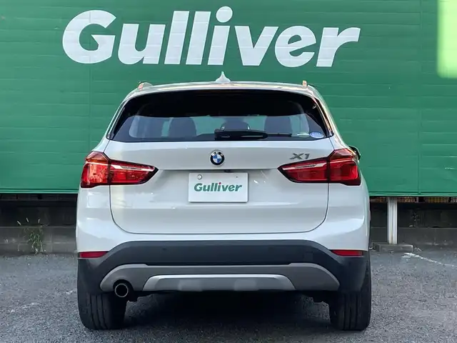 ＢＭＷ Ｘ１ sDrive 18i Xライン 東京都 2016(平28)年 8.8万km アルピンホワイトⅢ ワンオーナー/純正ナビ/(BTオーディオ/CD/DVD)/ドライビングアシスト/・レーンディパーチャーウォーニング/・前車接近警告機能/・衝突軽減ブレーキ/前後パークディスタンスコントロール/パーキングベンチレーション/ハーフレザーシート/純正19インチアルミホイール/純正フロアマット/スペアキー×1/ETC/前方ドライブレコーダー/取扱説明書/保証書