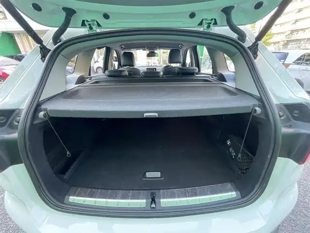 ＢＭＷ Ｘ１ sDrive 18i Xライン 東京都 2016(平28)年 8.8万km アルピンホワイトⅢ ワンオーナー/純正ナビ/(BTオーディオ/CD/DVD)/ドライビングアシスト/・レーンディパーチャーウォーニング/・前車接近警告機能/・衝突軽減ブレーキ/前後パークディスタンスコントロール/パーキングベンチレーション/ハーフレザーシート/純正19インチアルミホイール/純正フロアマット/スペアキー×1/ETC/前方ドライブレコーダー/取扱説明書/保証書