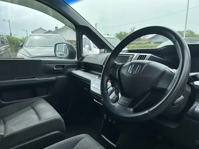 ホンダ ステップワゴン スパーダ Z HDDナビED 宮崎県 2012(平24)年 11.2万km プレミアムブラキッシュパール /ナビ//TV/CD/DVD//ビルトインETC//フリップダウンモニター//バックカメラ//両側パワースライドドア//純正フロアマット//社外アルミホイール//ドアバイザー//パドルシフト//電格ウィンカーミラー/　（電格不良）