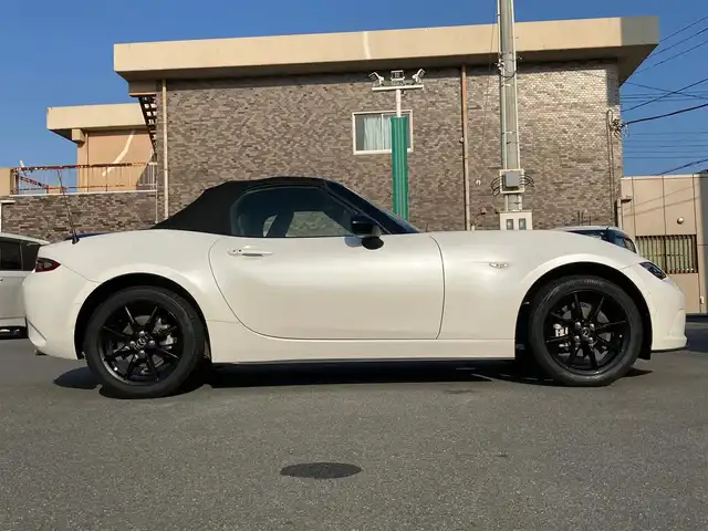 マツダ ロードスター S レザーパッケージ 静岡県 2020(令2)年 6.1万km スノーフレイクホワイトパールマイカ エンジンスタートボタン/パワーステアリング/パワーウィンドウ/取扱説明書/スマートキー/スペアキー１本/オートエアコン/クルーズコントロール/ETC/USB入力端子/バックカメラ/純正ナビ（CD/DVD/BT/フルセグ）/純正フロアマット/レザーシート/D席N席シートヒーター/純正アルミホイール/ABS/横滑り防止装置/コーナーセンサー/レーンキープアシスト/オートライト/Wエアバック/BOSE