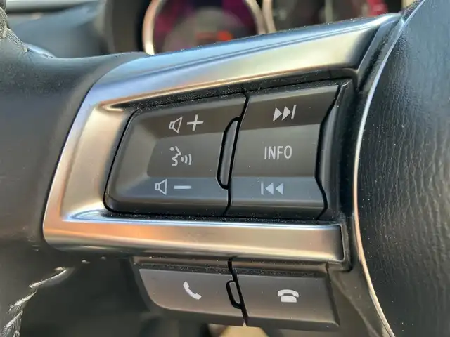 マツダ ロードスター S レザーパッケージ 静岡県 2020(令2)年 6.1万km スノーフレイクホワイトパールマイカ エンジンスタートボタン/パワーステアリング/パワーウィンドウ/取扱説明書/スマートキー/スペアキー１本/オートエアコン/クルーズコントロール/ETC/USB入力端子/バックカメラ/純正ナビ（CD/DVD/BT/フルセグ）/純正フロアマット/レザーシート/D席N席シートヒーター/純正アルミホイール/ABS/横滑り防止装置/コーナーセンサー/レーンキープアシスト/オートライト/Wエアバック/BOSE