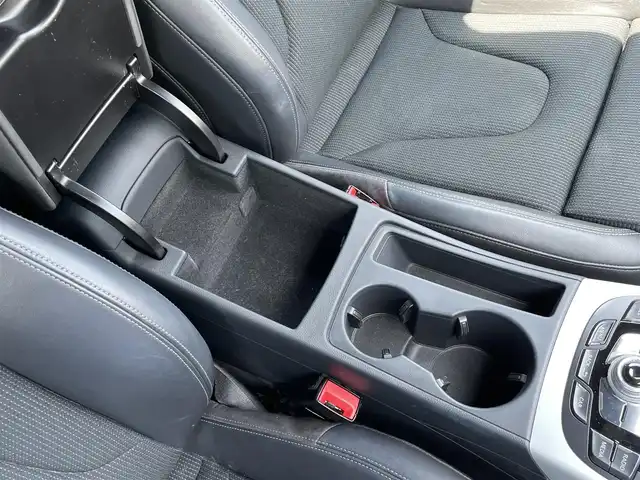 アウディ Ａ４ アバント 2．0 TFSI 愛知県 2013(平25)年 6.5万km グレイシアホワイトメタリック ワンオーナー/メーカーナビ（AM/FM/CD/DVD/ワンセグTV）/パーキングエイド/ETC/パドルシフト/前後ドラレコ/自動防眩ミラー/電動パーキングブレーキ/フォグランプ/純正18インチアルミ/取説/保証書/スペアキー