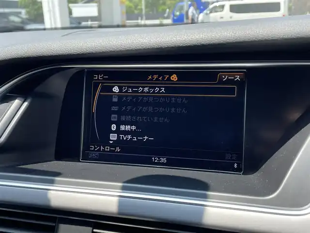アウディ Ａ４ アバント 2．0 TFSI 愛知県 2013(平25)年 6.5万km グレイシアホワイトメタリック ワンオーナー/メーカーナビ（AM/FM/CD/DVD/ワンセグTV）/パーキングエイド/ETC/パドルシフト/前後ドラレコ/自動防眩ミラー/電動パーキングブレーキ/フォグランプ/純正18インチアルミ/取説/保証書/スペアキー
