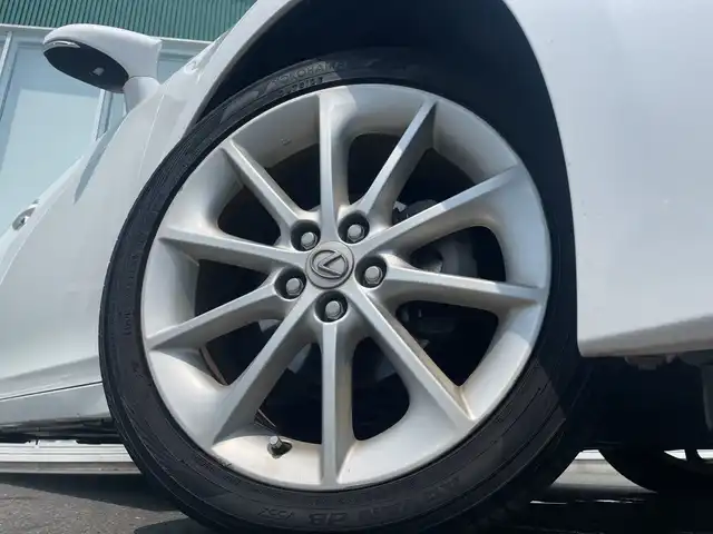 レクサス ＣＴ 200h バージョンC 神奈川県 2011(平23)年 10.1万km ホワイトパールクリスタルシャイン 純正ＨＤＤナビ/フルセグ/Bluetooth/カードキー/バックカメラ/シートヒーター/パドルシフト/クルーズコントロール/アイドリングストップ/アルカンターラシート/ビルドインETC/純正AW/ABS/LEDヘッド/オートライト