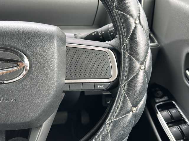 ダイハツ タント カスタム RS 福岡県 2019(令1)年 2.5万km ブラックマイカメタリック/シャイニングホワイトパール 社外フローディングナビ10インチ(CN-F1X10D)/【AM/FM/フルTV/BT/CD/DVD/SD/USB/HDMI】/社外フリップダウン11.6インチ(TVM-FW1100)/全方位ドライブレコーダー(コムテック)/バックカメラ/衝突軽減ブレーキ/前後コーナーセンサー/全席シートヒーター/電動格納ミラー/両側パワースライドドア/ステアリングスイッチ/後席用テーブル/後席サンシェード/Clazzioシートカバー/サイドドアガーニッシュ