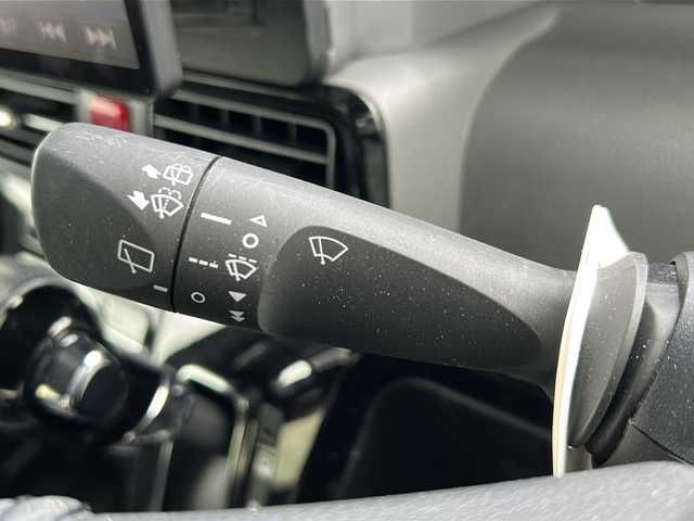 ダイハツ タント カスタム RS 福岡県 2019(令1)年 2.5万km ブラックマイカメタリック/シャイニングホワイトパール 社外フローディングナビ10インチ(CN-F1X10D)/【AM/FM/フルTV/BT/CD/DVD/SD/USB/HDMI】/社外フリップダウン11.6インチ(TVM-FW1100)/全方位ドライブレコーダー(コムテック)/バックカメラ/衝突軽減ブレーキ/前後コーナーセンサー/全席シートヒーター/電動格納ミラー/両側パワースライドドア/ステアリングスイッチ/後席用テーブル/後席サンシェード/Clazzioシートカバー/サイドドアガーニッシュ