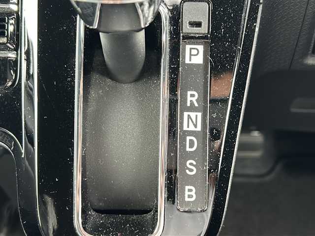 ダイハツ タント カスタム RS 福岡県 2019(令1)年 2.5万km ブラックマイカメタリック/シャイニングホワイトパール 社外フローディングナビ10インチ(CN-F1X10D)/【AM/FM/フルTV/BT/CD/DVD/SD/USB/HDMI】/社外フリップダウン11.6インチ(TVM-FW1100)/全方位ドライブレコーダー(コムテック)/バックカメラ/衝突軽減ブレーキ/前後コーナーセンサー/全席シートヒーター/電動格納ミラー/両側パワースライドドア/ステアリングスイッチ/後席用テーブル/後席サンシェード/Clazzioシートカバー/サイドドアガーニッシュ