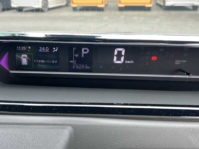 ダイハツ タント カスタム RS 福岡県 2019(令1)年 2.5万km ブラックマイカメタリック/シャイニングホワイトパール 社外フローディングナビ10インチ(CN-F1X10D)/【AM/FM/フルTV/BT/CD/DVD/SD/USB/HDMI】/社外フリップダウン11.6インチ(TVM-FW1100)/全方位ドライブレコーダー(コムテック)/バックカメラ/衝突軽減ブレーキ/前後コーナーセンサー/全席シートヒーター/電動格納ミラー/両側パワースライドドア/ステアリングスイッチ/後席用テーブル/後席サンシェード/Clazzioシートカバー/サイドドアガーニッシュ