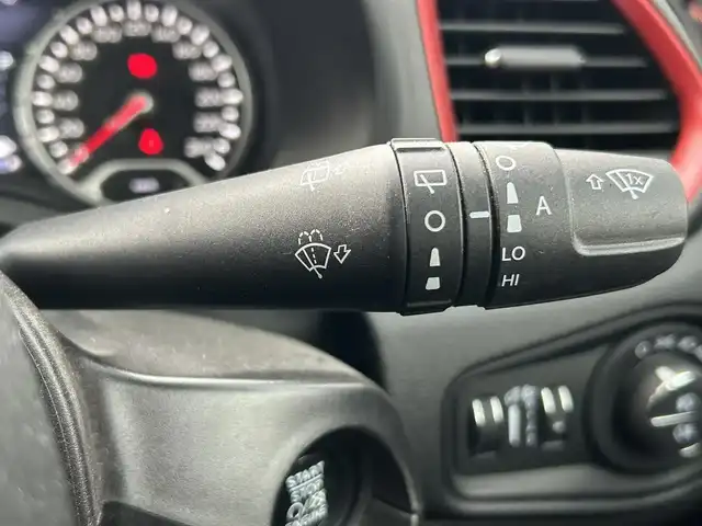 クライスラー・ジープ ジープ レネゲード トレイルホーク 道南・函館 2021(令3)年 3.2万km 黒 /純正ナビ//フルセグＴＶ//純正ＡＷ付き夏冬タイヤ//バックカメラ//ドライブレコーダー//クルーズコントロール//車線逸脱警報//ブラインドスポットモニター//コーナーセンサー//ルーフレール//ＥＴＣ//ワンオーナー