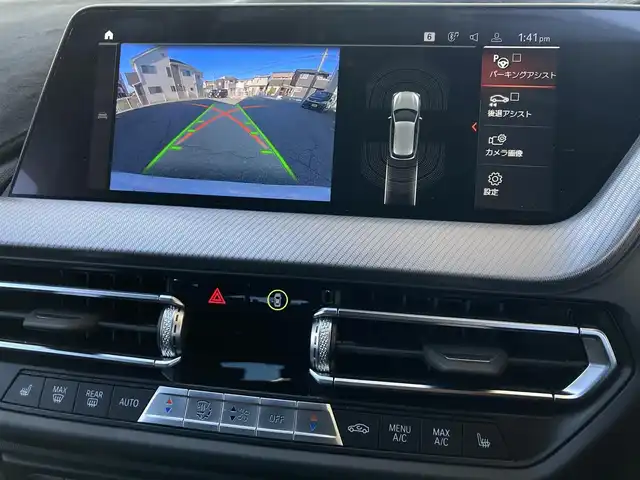 ＢＭＷ １１８ｄ 兵庫県 2022(令4)年 1.9万km アルピンホワイトⅢ 純正ナビ/Bluetooth/FM/AM/バックカメラ/ETC/電動ガラスサンルーフ/インテリジェントセーフティ/車線逸脱警告/ステアリングサポート/車線変更警告/アクティブクルーズコントロール/オートマチックハイビーム/電動リアゲート/パーキングアシスト/後退アシスト/前後クリアランスソナー/レザーシート/D/N パワーシート・シートヒーター/ステアリングスイッチ/プッシュスタート/LEDヘッドライト/フォグランプ/電格ミラー/MTモード付AT/革巻きステアリング/アイドリングストップ/横滑り防止装置/ISOFIX/スペアキー1本/新車時保証書/取扱説明書